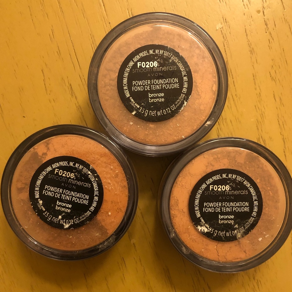 Avon Smooth Minerals Foundation Bronze